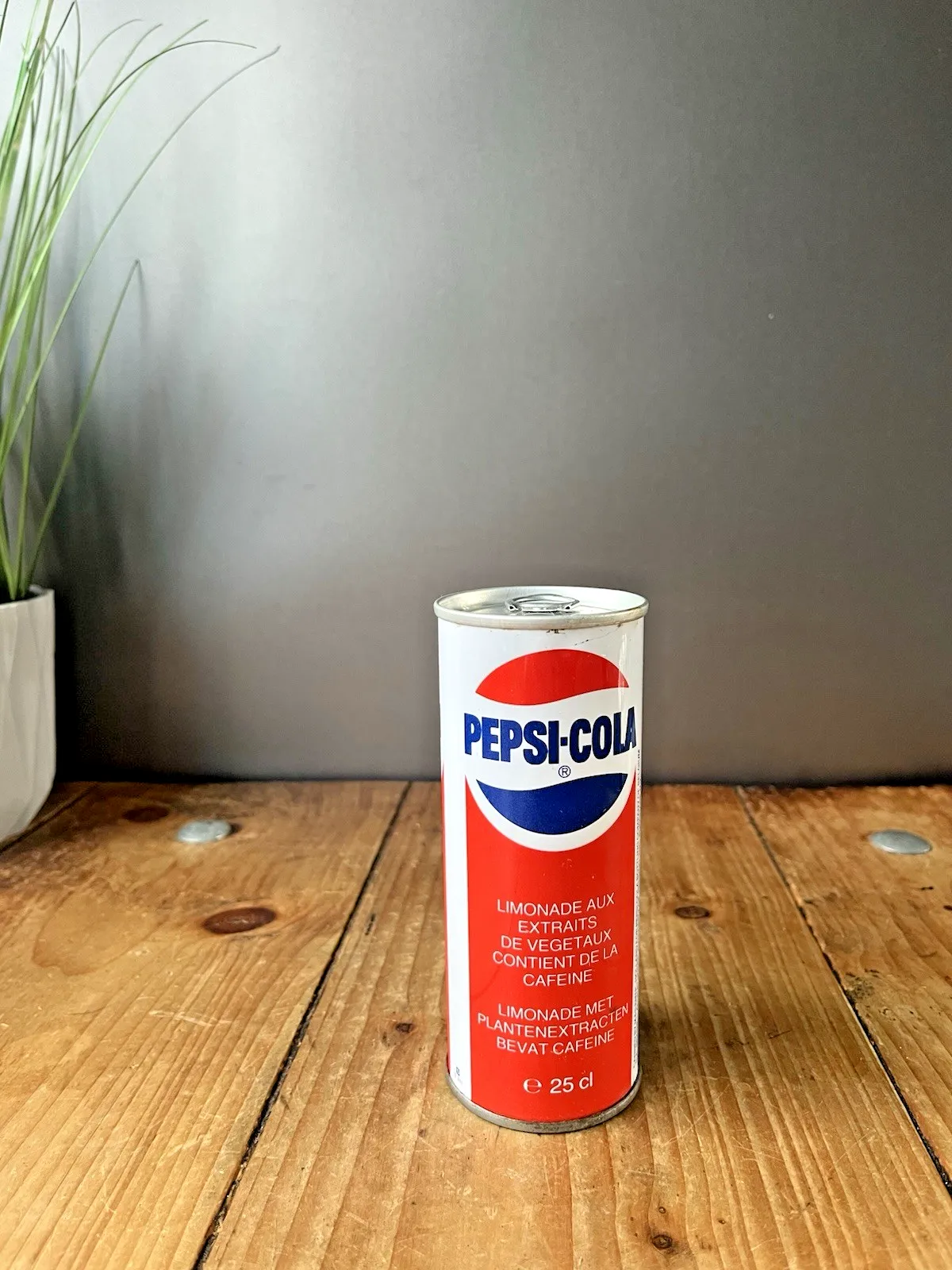 Rare Vintage 80's Empty Sealed Pepsi Cola 25cl Soda Drinks Coke Can Fridge Prop