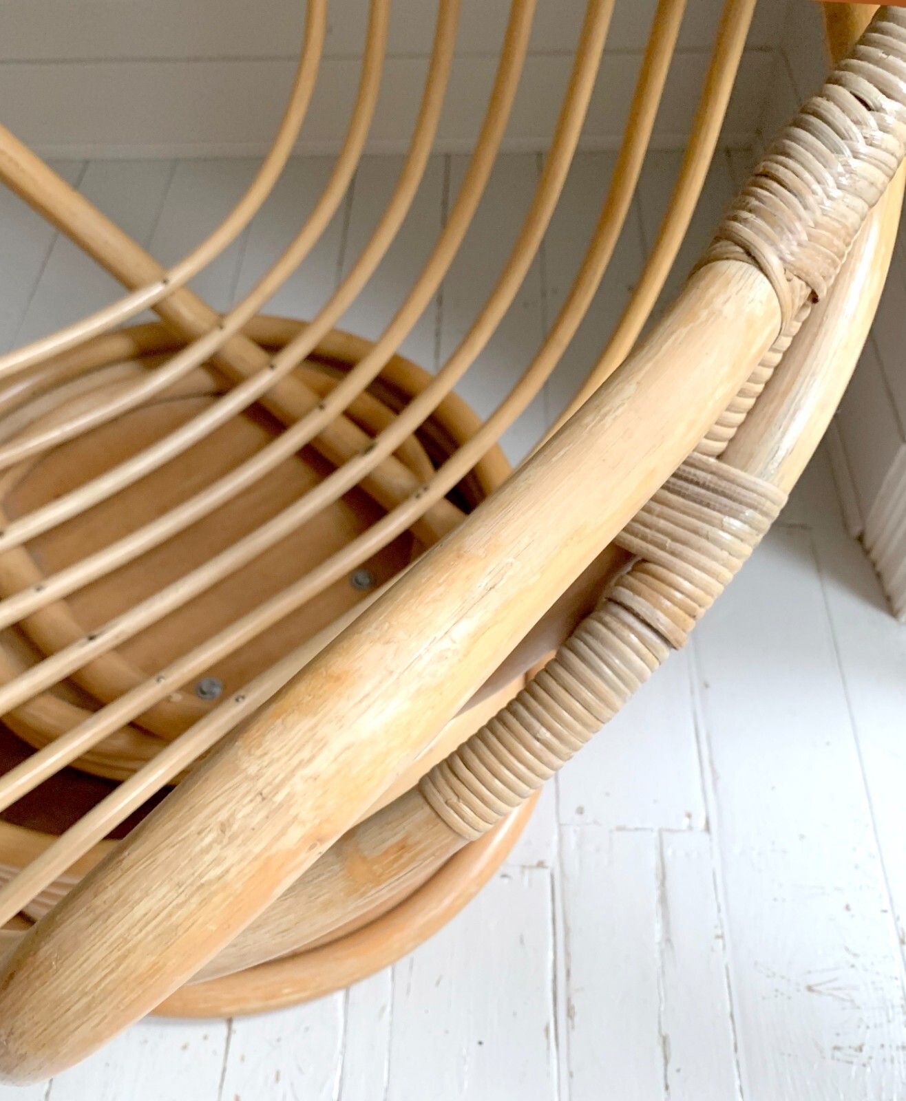 Stunning Mid Century Modern Large 1970s Rattan Rocking & Swivel Chair With Cushion photo buy
