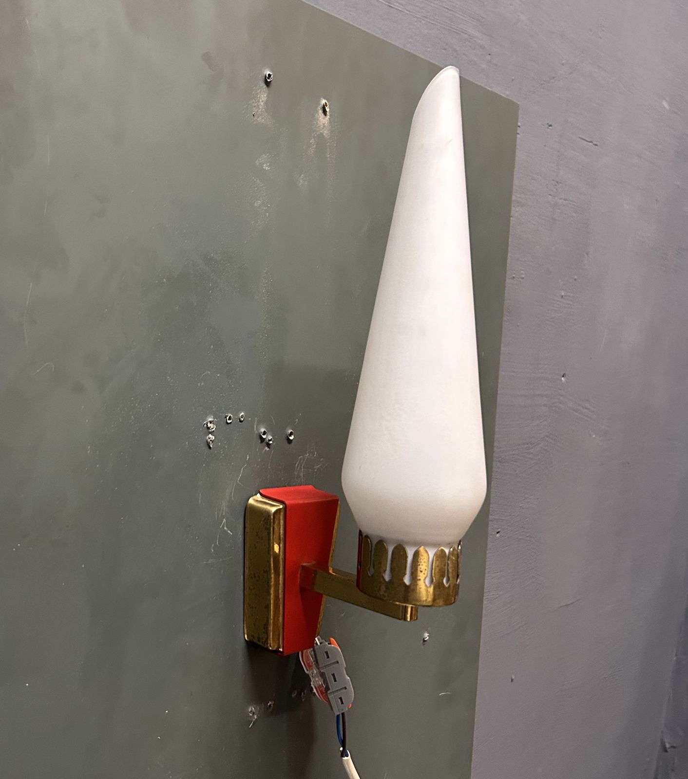 Stil Novo Opaline Glass And Brass Sconces, 1950s, Italy   Set Of 2 photo 800.0