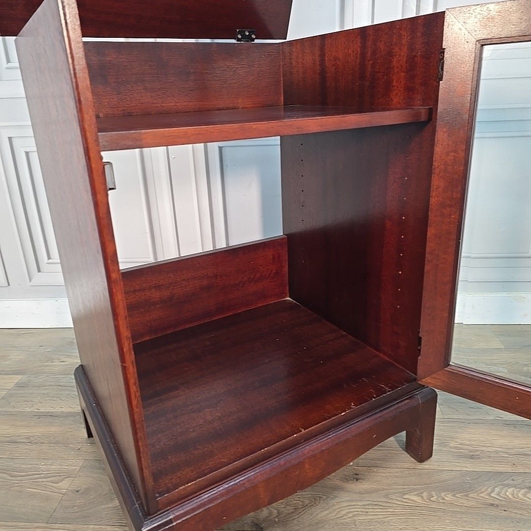 photo furniture Stag Minstrel Media Cabinet Hifi Display Record Cupboard Vintage Retro Glass