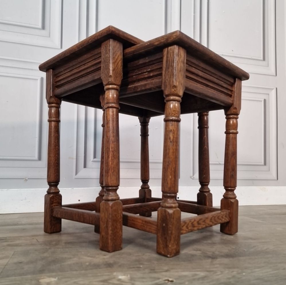 Antique Nest Of Tables Oak Wooden Turned Legs Arts & Crafts Side Lamp Vintage photo for sale