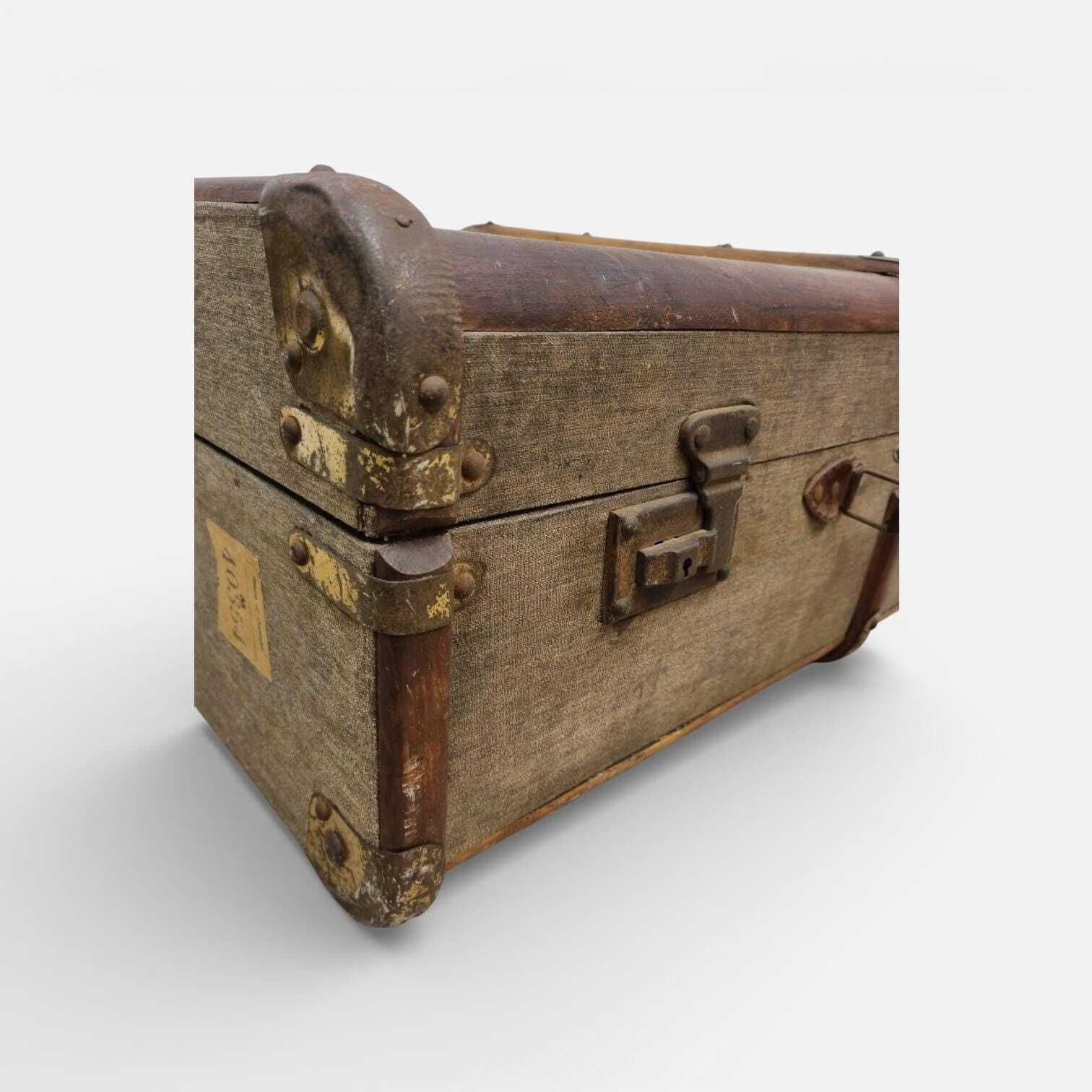 photo furniture Vintage British Everwear Travel Trunk / Original British Made / C1930