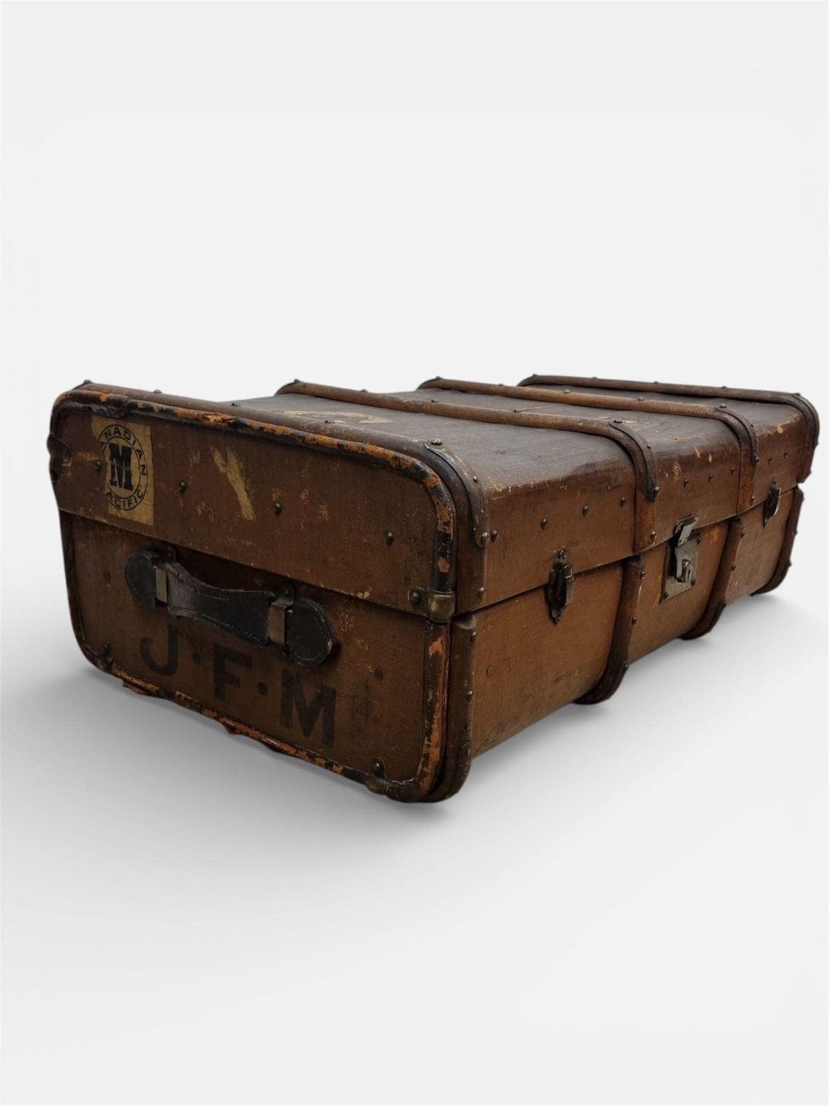 Antique Travel Trunk / Storage Chest / C1920 photo vinterior