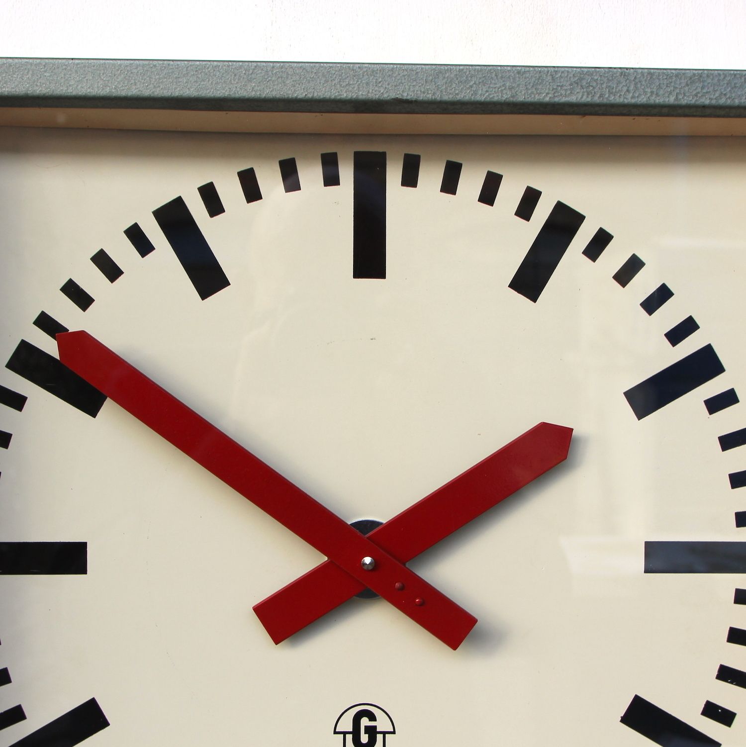 Home Decor Dated 1964. Large 45cm East German Vintage Factory Wall Clock. Fully Guaranteed. London Timepiece photo