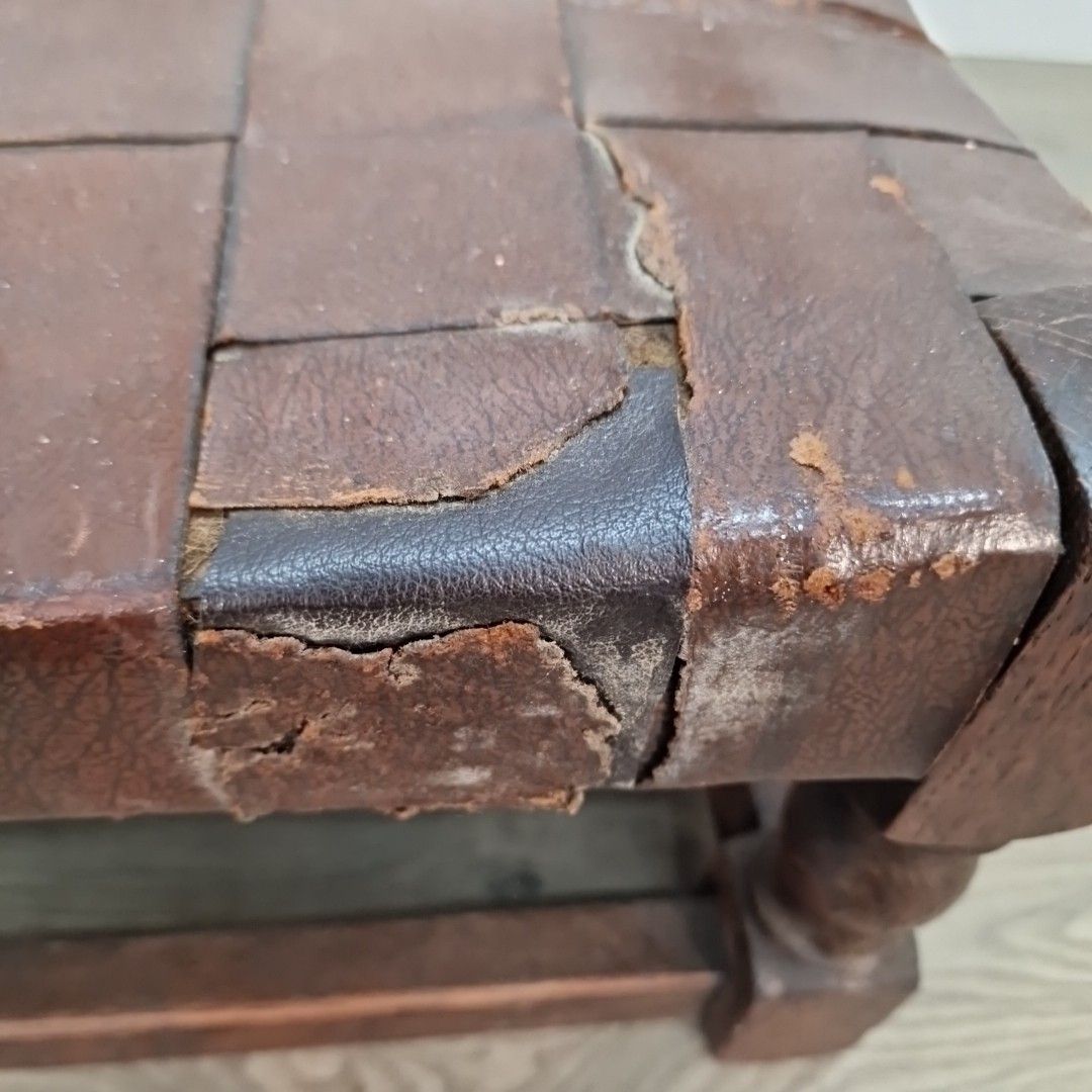 Antique Low Oak Chair Stool Jacobean Revival Arts & Crafts Leather Fireside Seat photo vinterior