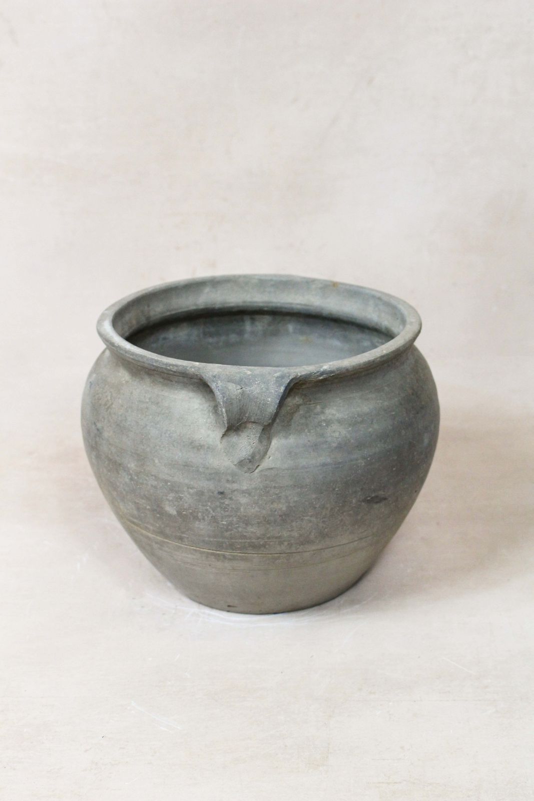Vintage Dark Pot S   Nº 65, 1950s photo furniture