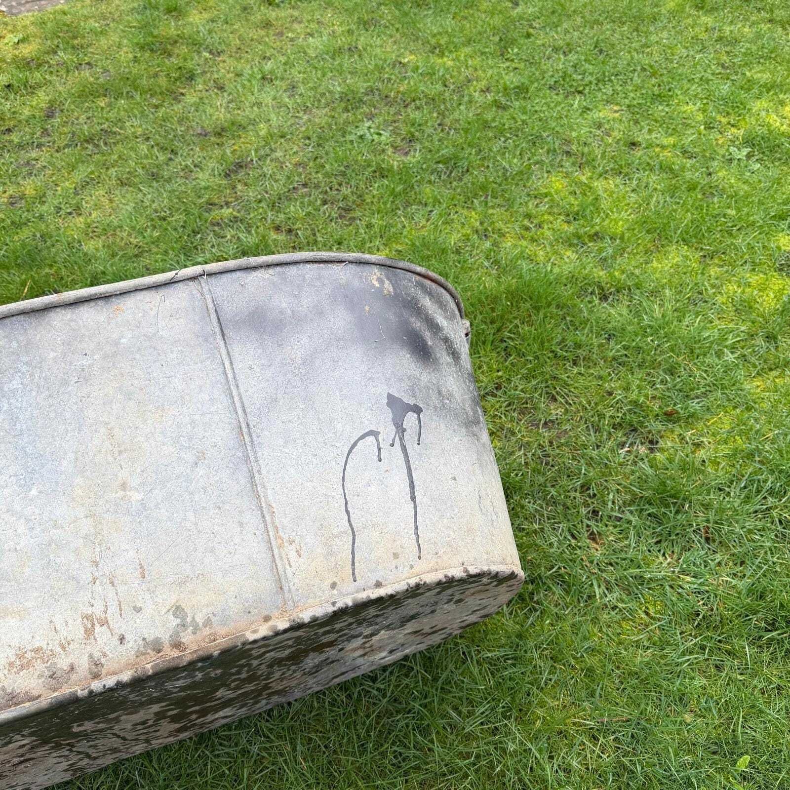 photo furniture Vintage Galvanised Bath Planter Great Patina Not Watertight