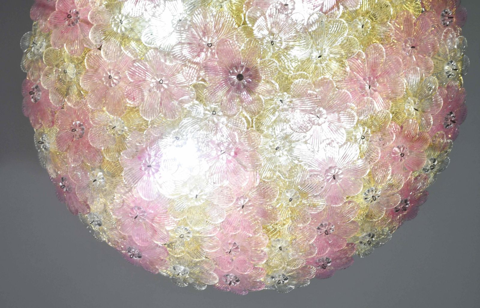 4259.0 Amazing Pink And Gold Large Size Murano Ceiling Light Flower By Seguso photo