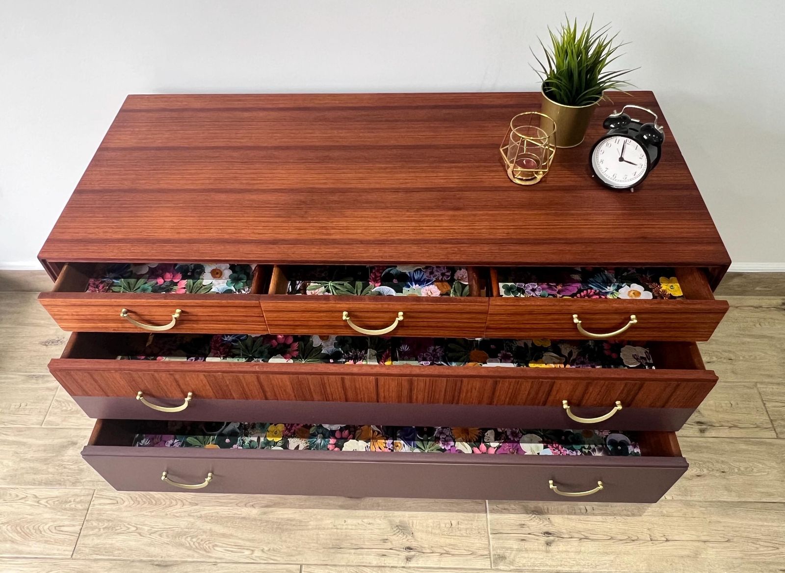 Meredew Mid Century Chest Of Drawers Tv Media Unit photo 395.0