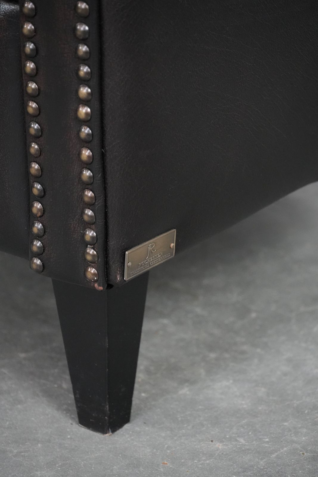 Furniture Dark Luxurious Cowhide Chesterfield Club Armchair In English Style, Finished With Decorative Nails photo