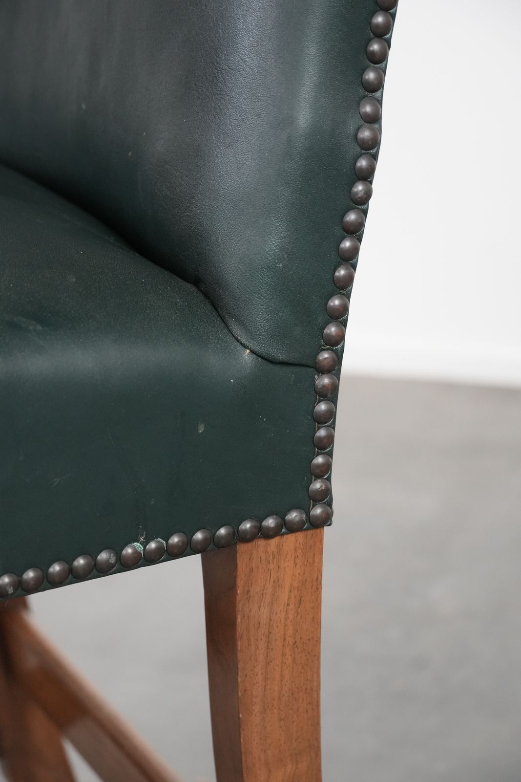 Furniture Old English Cowhide And Wooden Gainsborough Side/Office Chair In A Beautiful Green/Moss Green Color photo