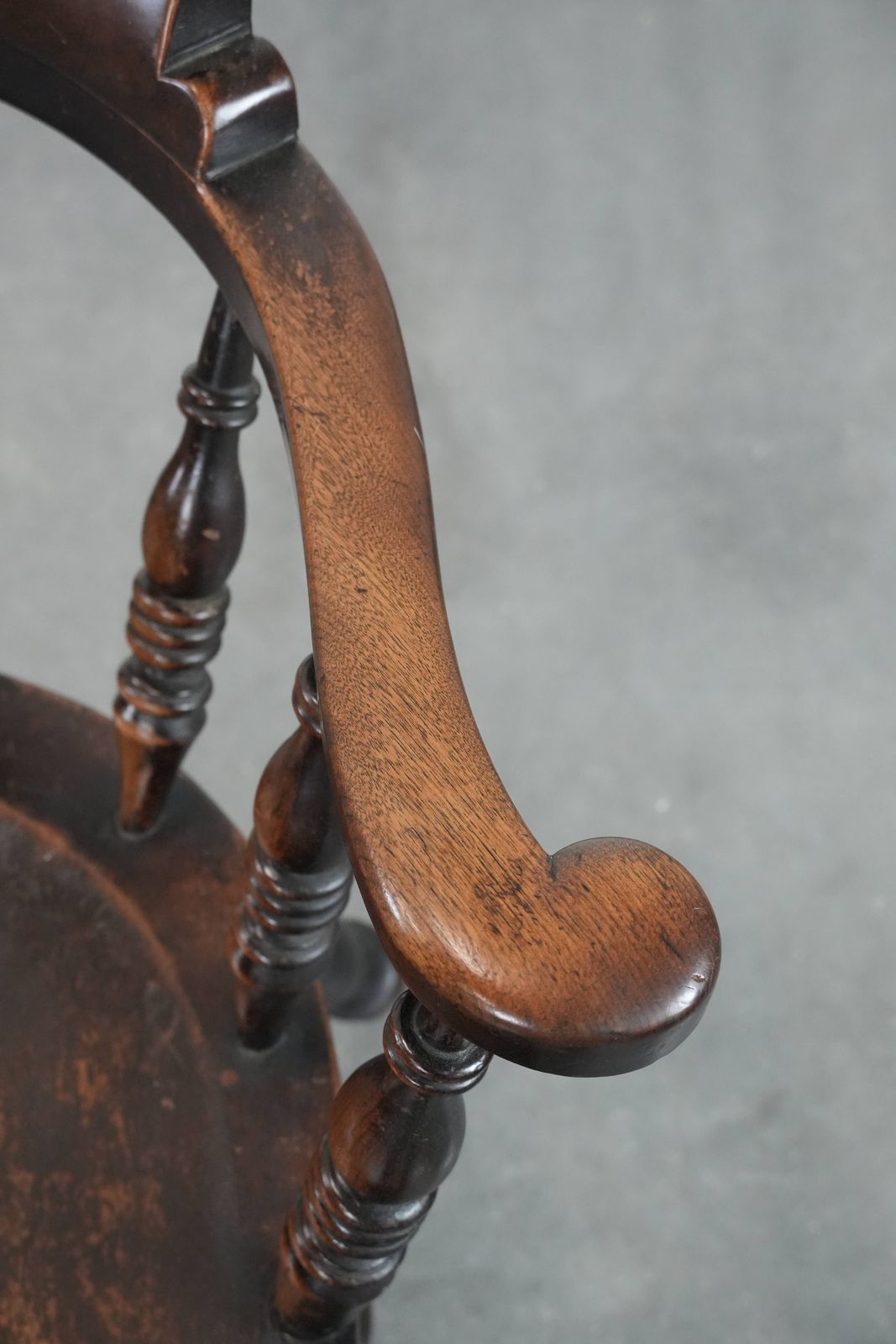 Antieke Engelse Captain's Chair / Zijstoel / Bureaustoel Uit Het Begin Van De 19e Eeuw photo vintage