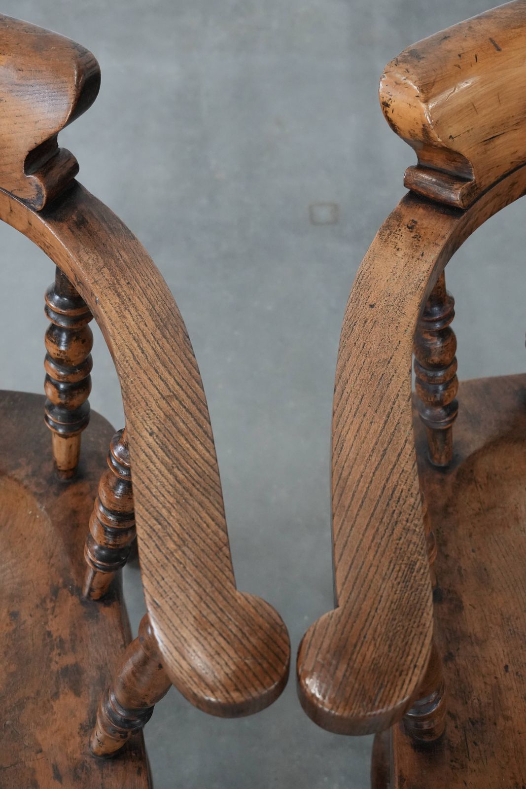 Set Of 2 Antique English Captain Chairs/ Side Chairs/ Office Chairs From The Early 19th Century You Are Here: photo vintage