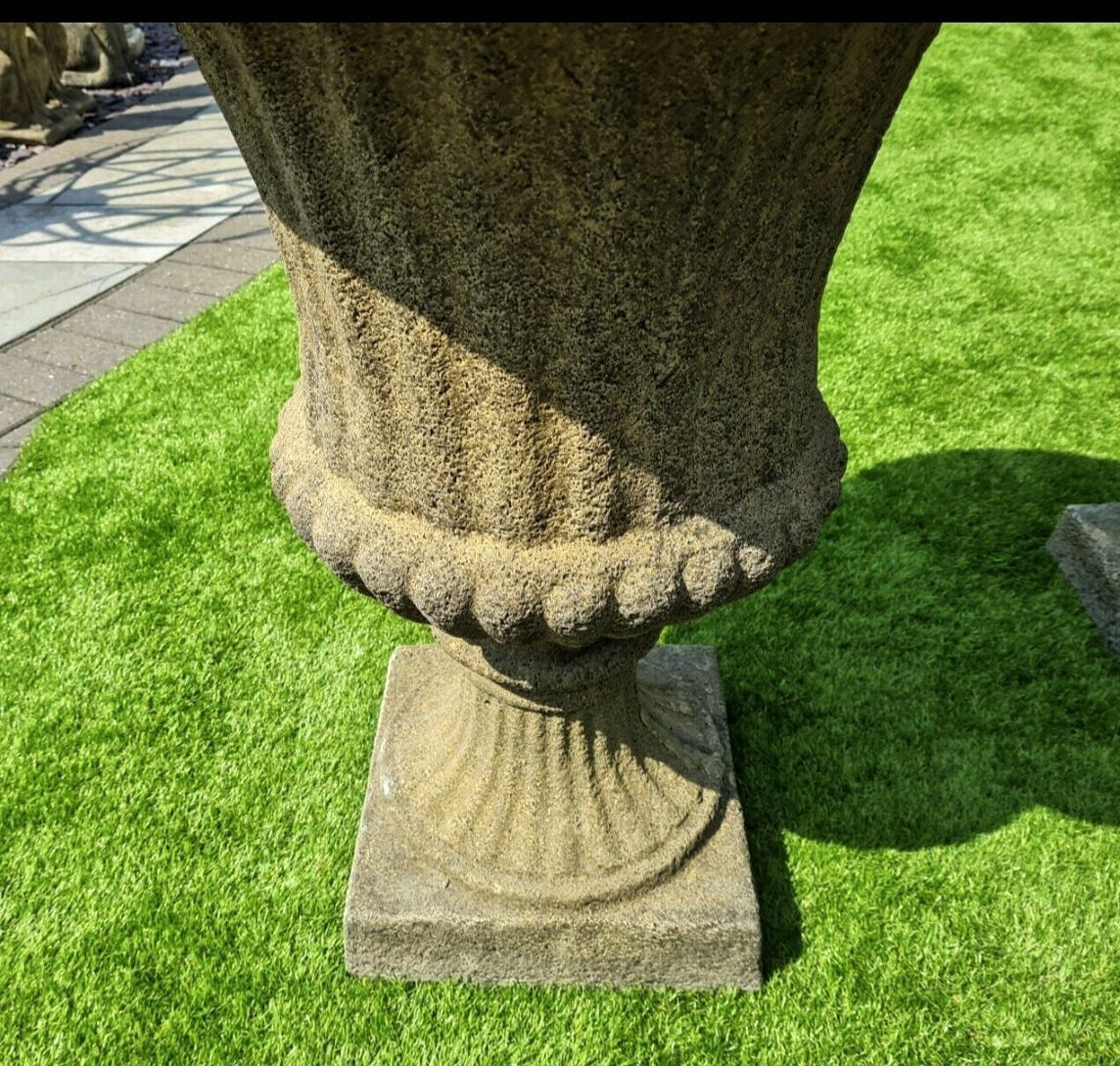 Vintage Style Pair Heathfield Urns English Stone Urns Delivery Available 0081 photo Home Decor
