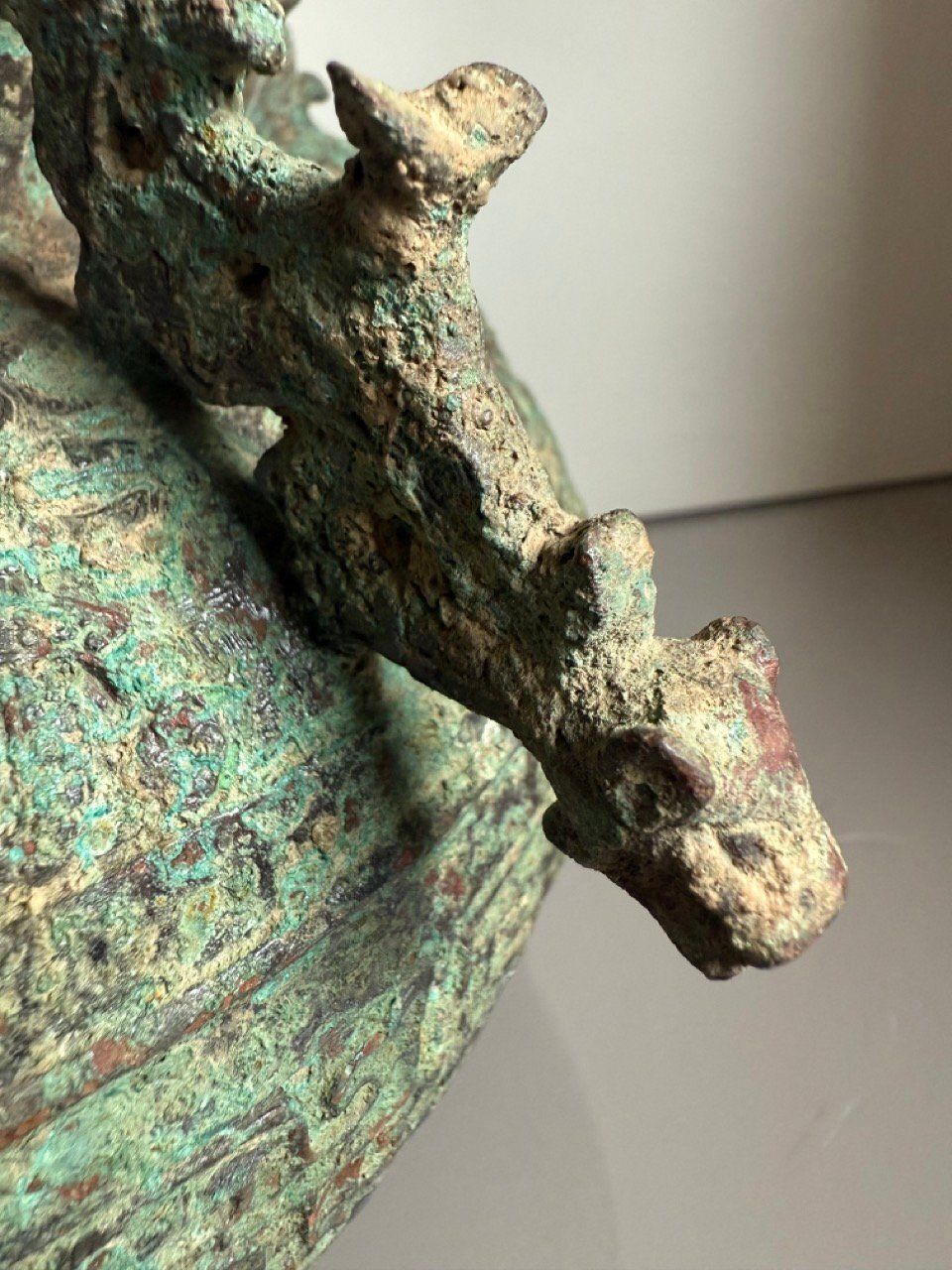 Archaic 19th Century Chinese Bronze Vessel With Dragon Handles And Verdigris Patina photo Home Decor