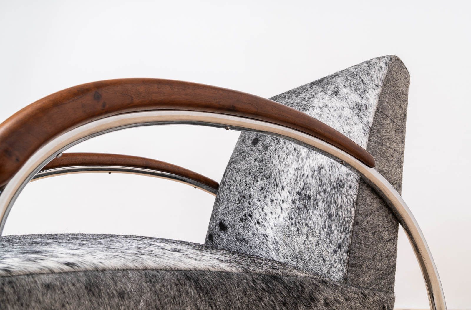photo furniture Iconic Armchair Model H221 Designed By Jindřich Halabala For Up Závody