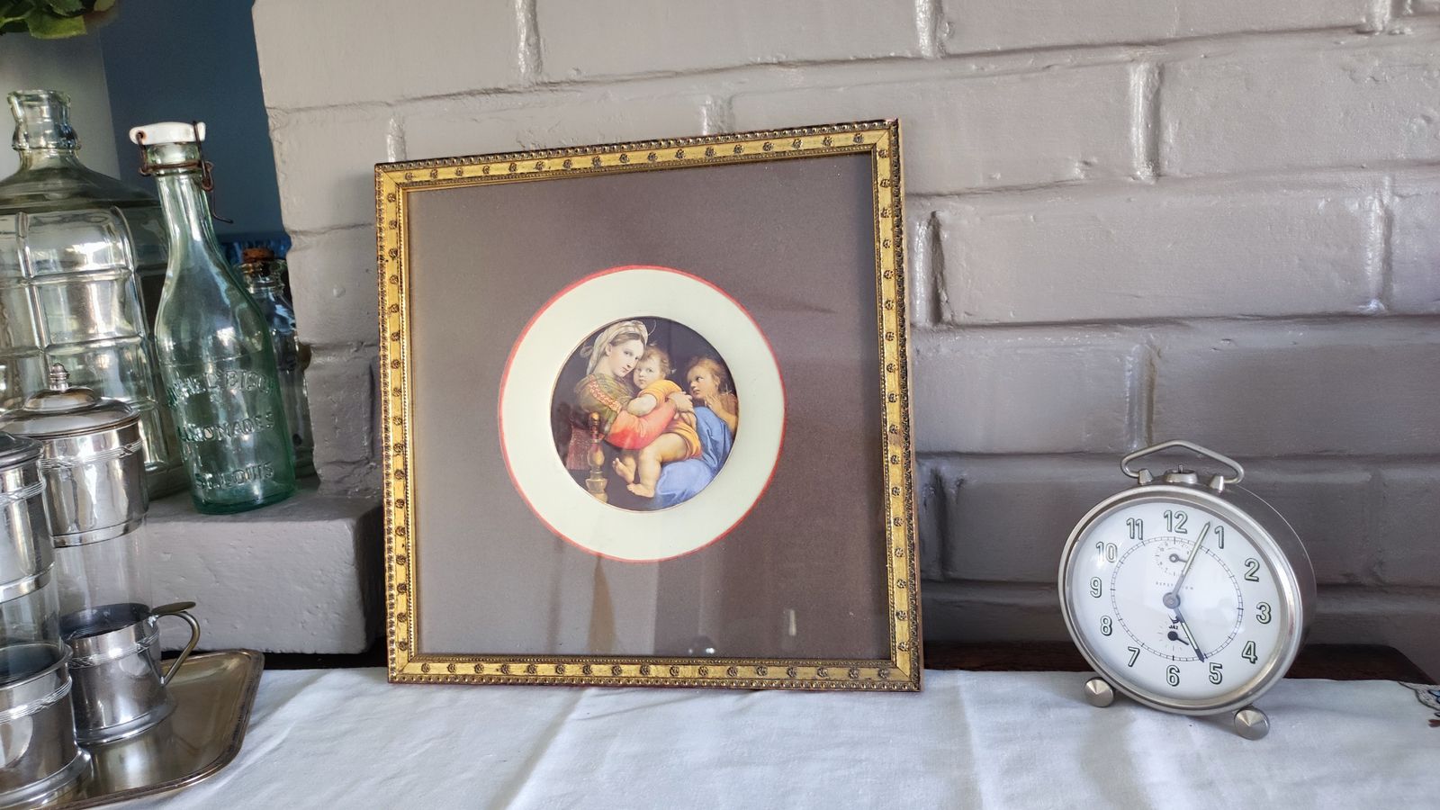 photo furniture Giltwood Framed Raphael Madonna On The Chair