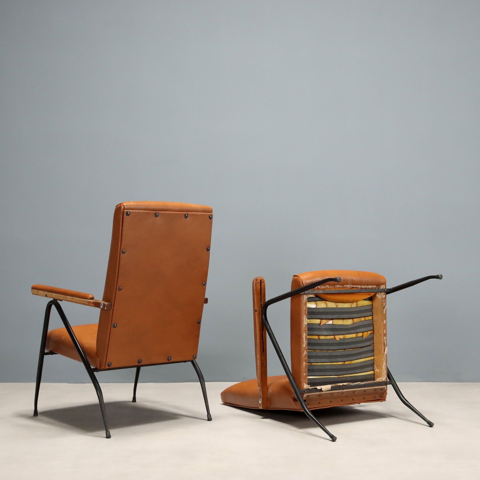 photo furniture Vintage Armchairs Fabric Foam Lacquered Metal Design Italy 1960s