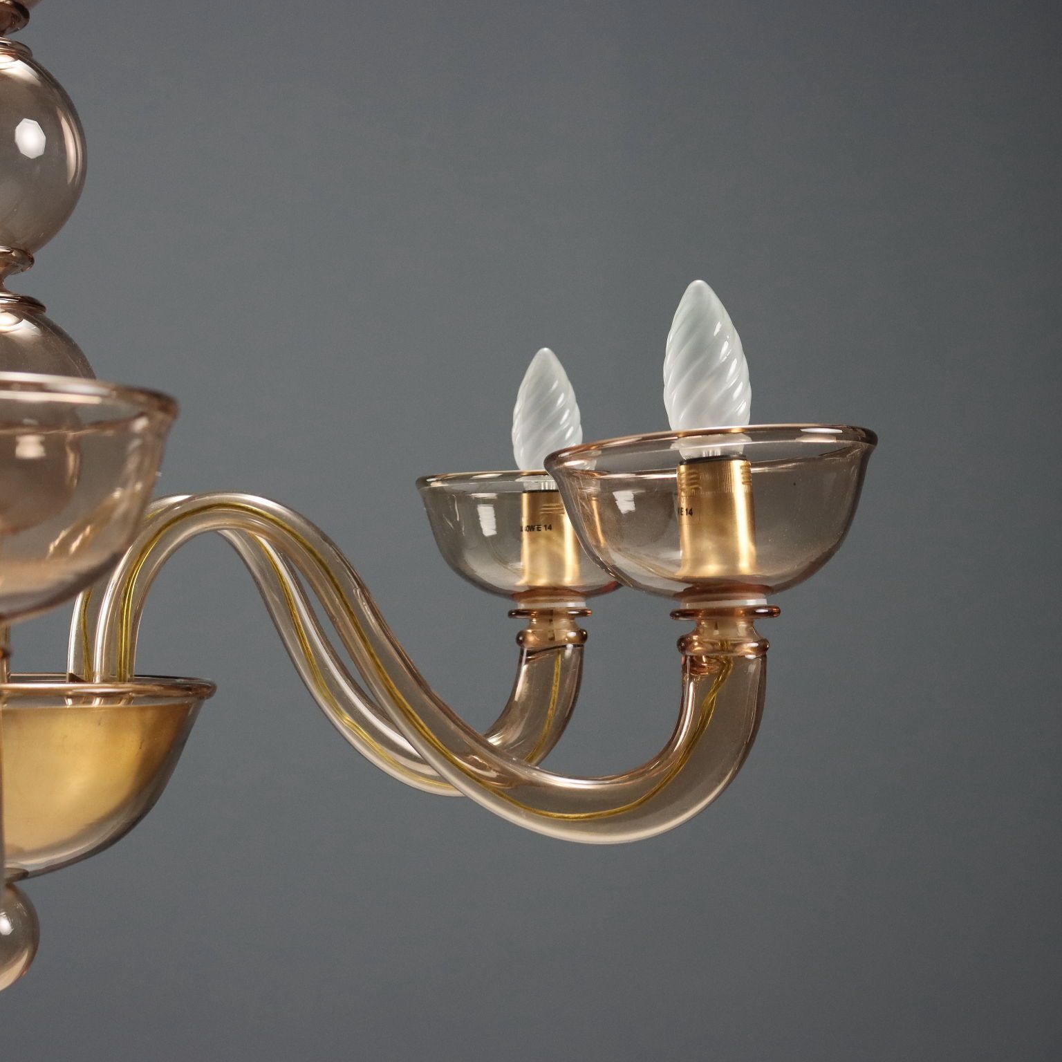 photo furniture Lampadario In Vetro Soffiato Veneziano