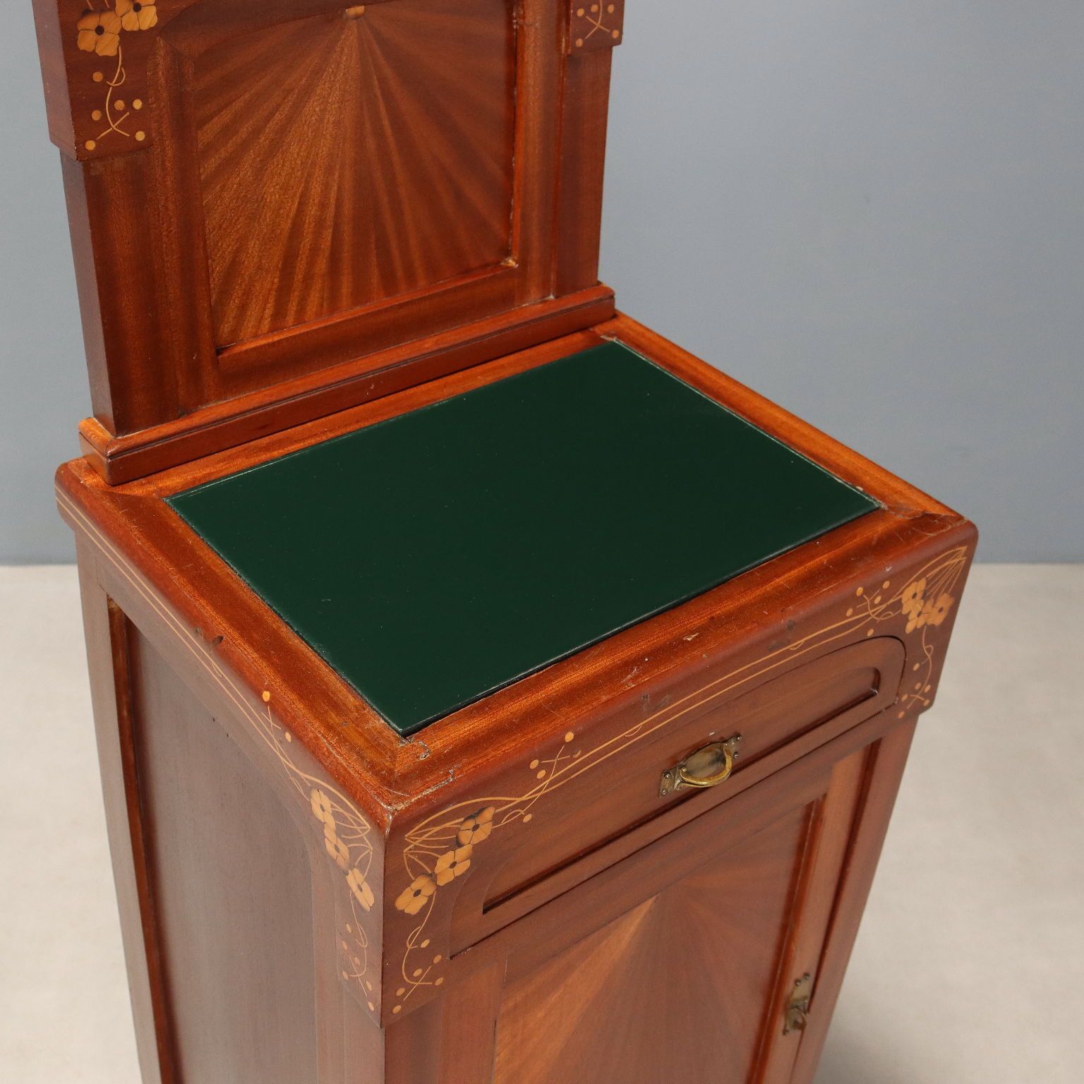 670.0 Antique Nightstands Mahogany Glass Italy XX Century photo