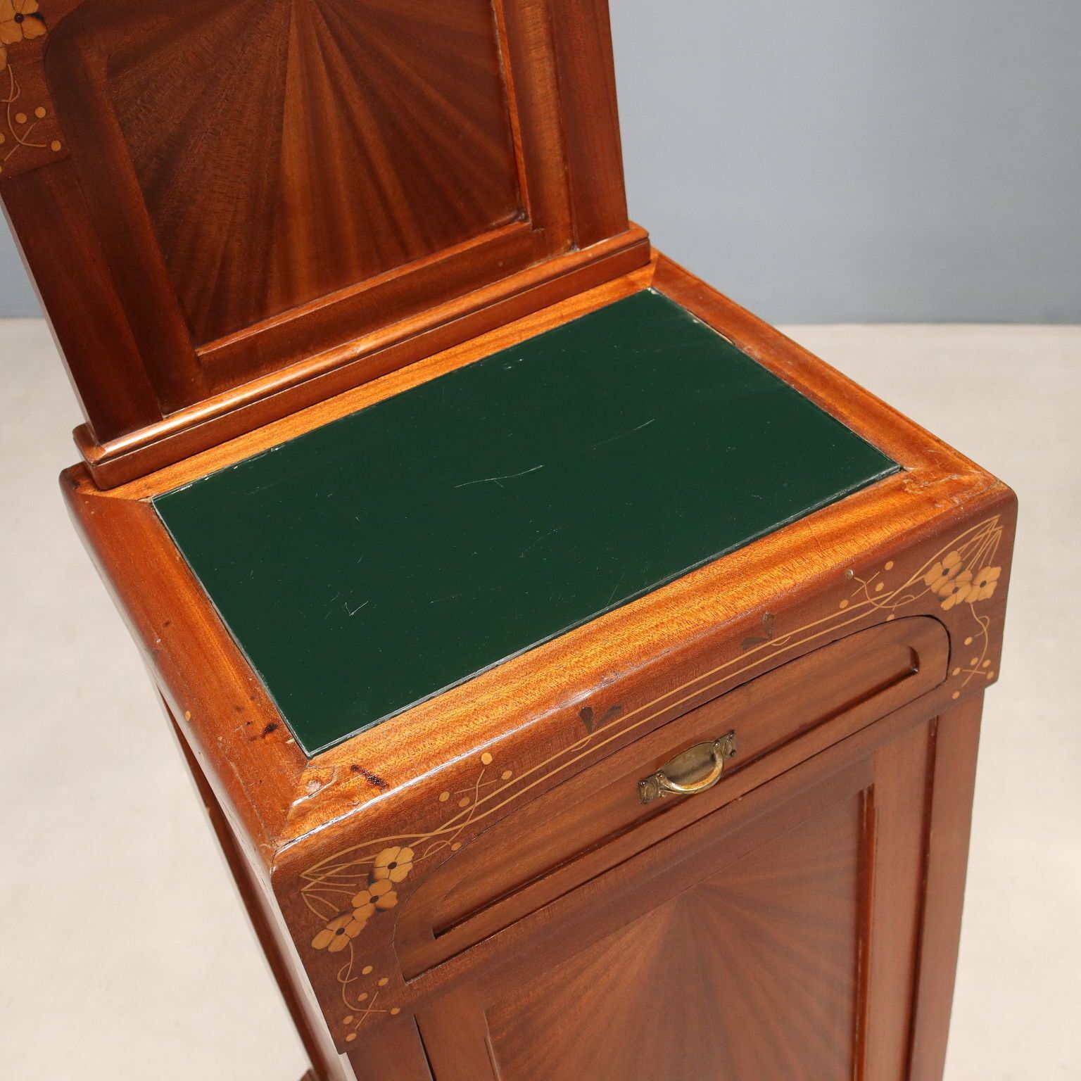 photo vinterior Antique Nightstands Mahogany Glass Italy XX Century