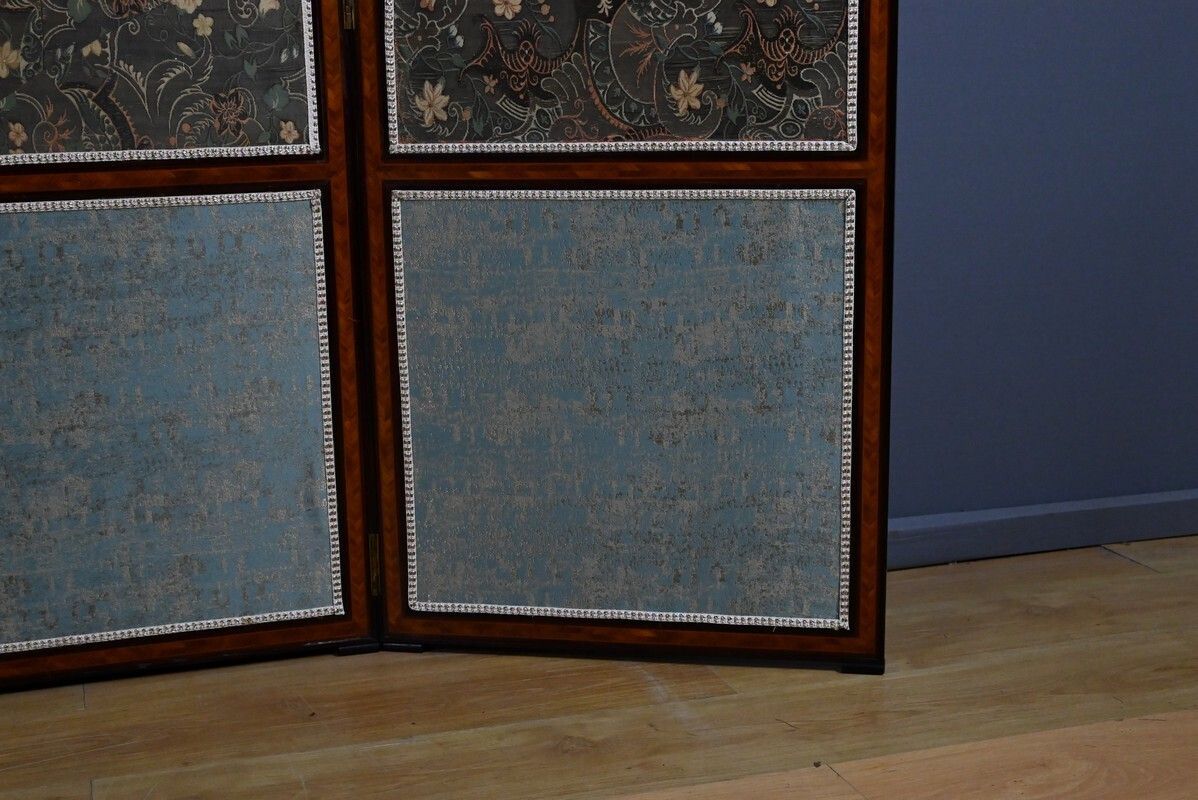 photo furniture Fabric, Mahogany Screen – 1900