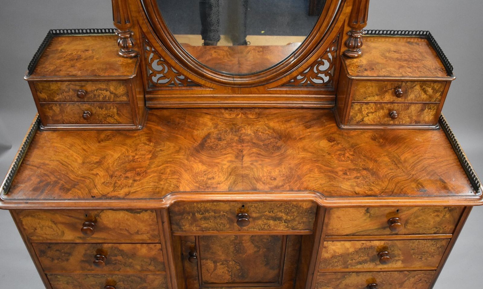Victorian Burr Walnut Dressing Table photo vinterior