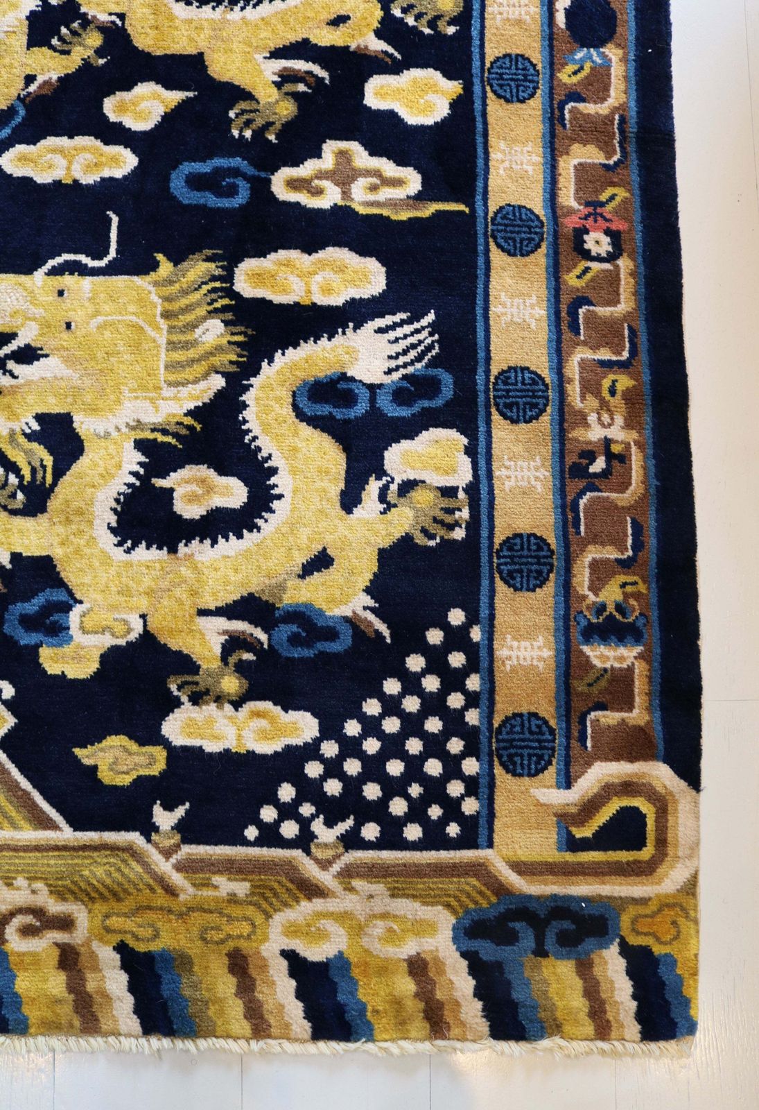Antique Chinese Dragon Rug, 167 × 167 Cm, Circa 1940 photo for sale
