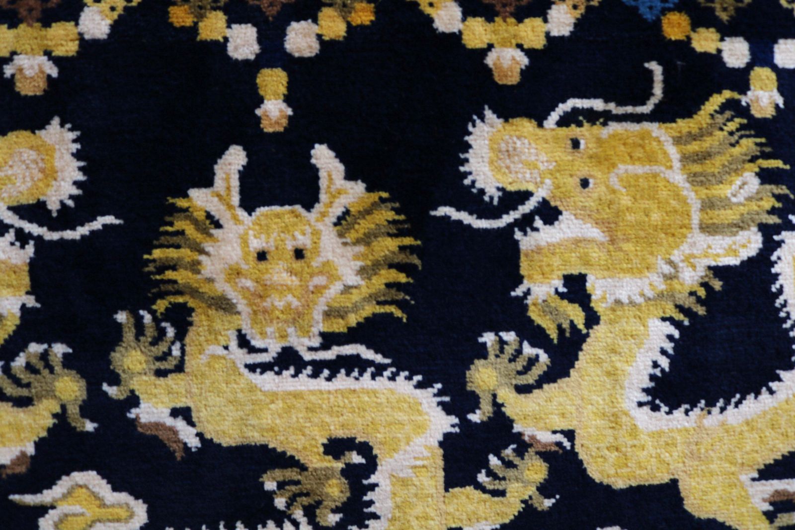Antique Chinese Dragon Rug, 167 × 167 Cm, Circa 1940 photo buy