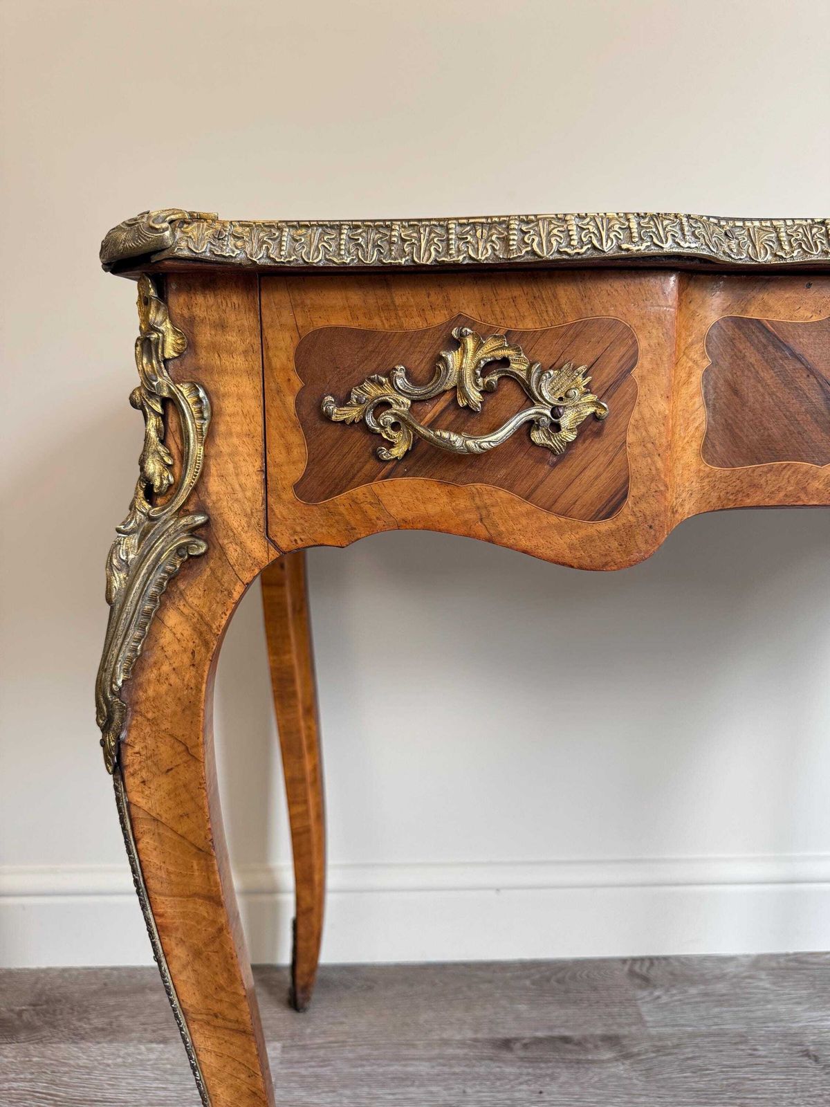 Antique French Louis XV Style Burl Walnut Hallway Console Table Gilt photo Furniture