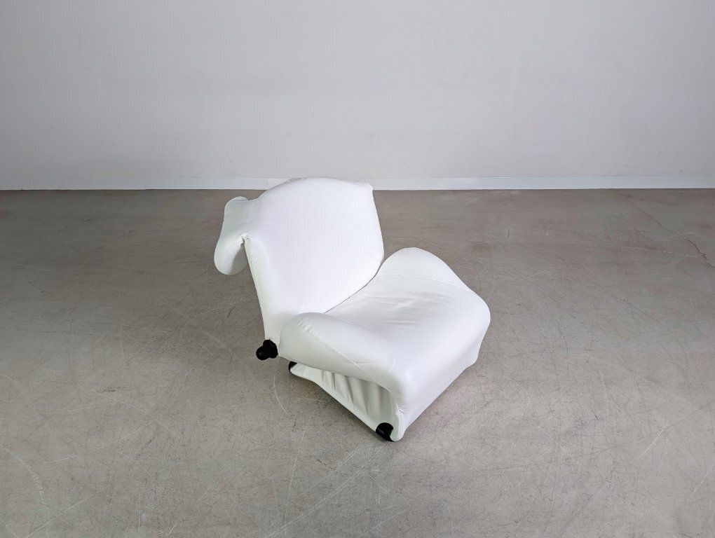 photo for sale Original Cassina Wink Chair Toshiyuki Kita Leather White Design