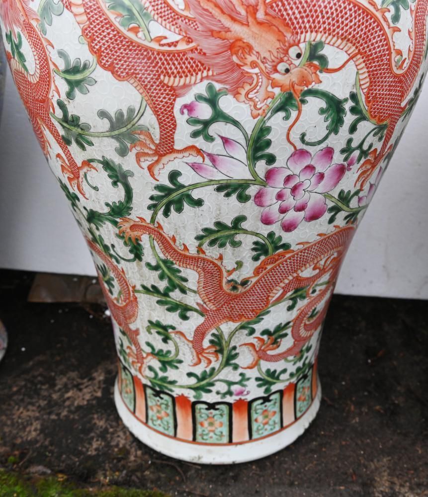 photo furniture Chinese Qianlong Porcelain Lidded Dragon Vases Urns Pottery Ginger Jars