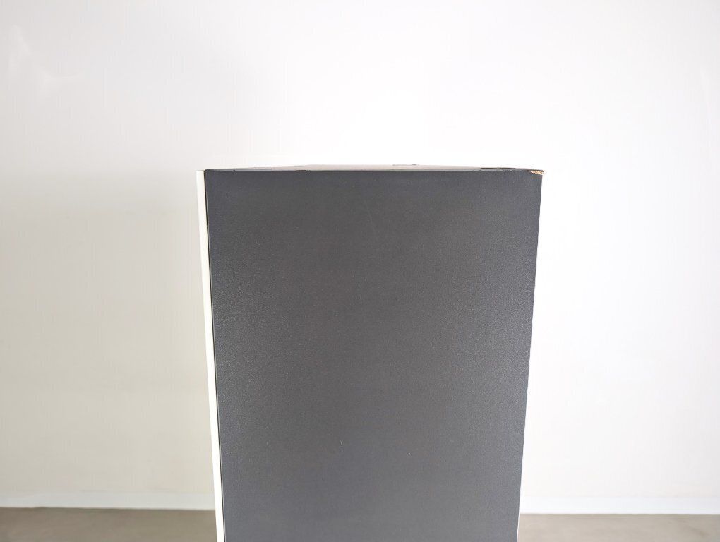 photo furniture 6x Bonaldo Cabinet Of Curiosities Bookshelf Fabrice Berrux