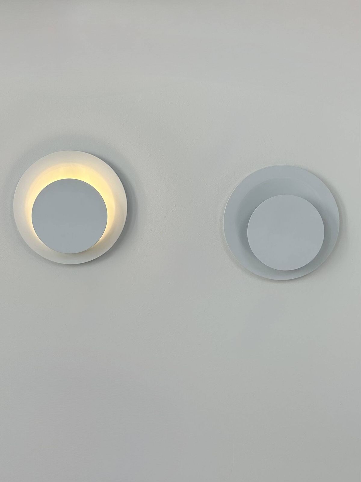 Pair Of Vintage Wall Lights, White Lacquered Metal, Sweden, 1970 photo for sale