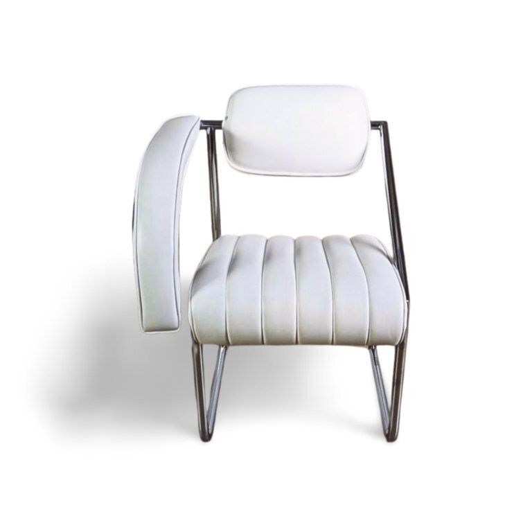 Eileen Gray Non Conformist Chair, White, Vereinigte Werkstätten Munich
