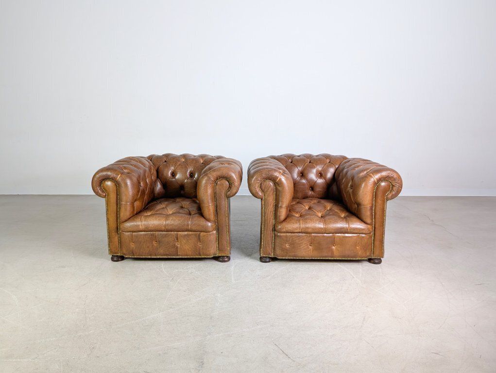 2x Original Handmade Chesterfield Armchairs England 1920 Antique photo furniture