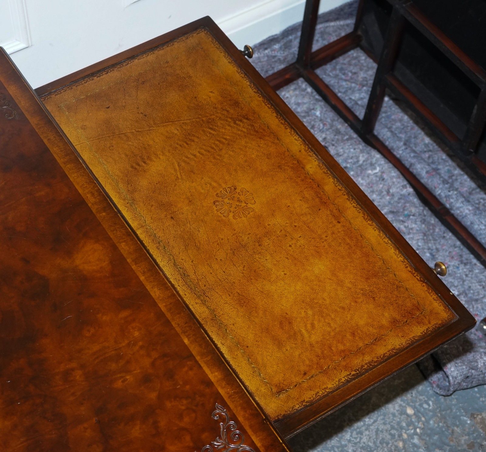 2950.0 Stunning American Theodore Alexander Coffee Table Two Drawers & Butler Trays photo