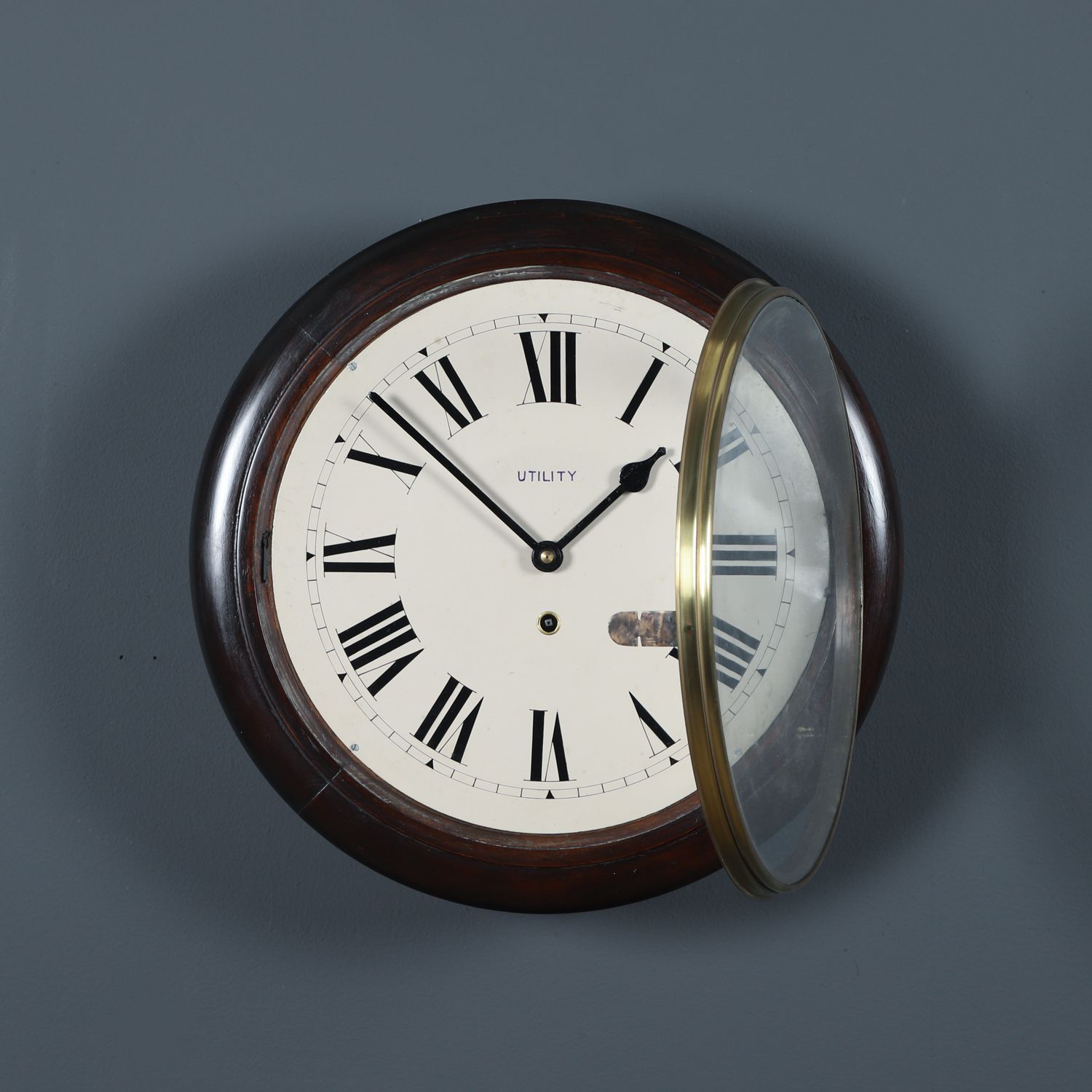 Antique 15½" Mahogany Utility Railway Station / School Round Dial Wall Clock (Timepiece) photo furniture