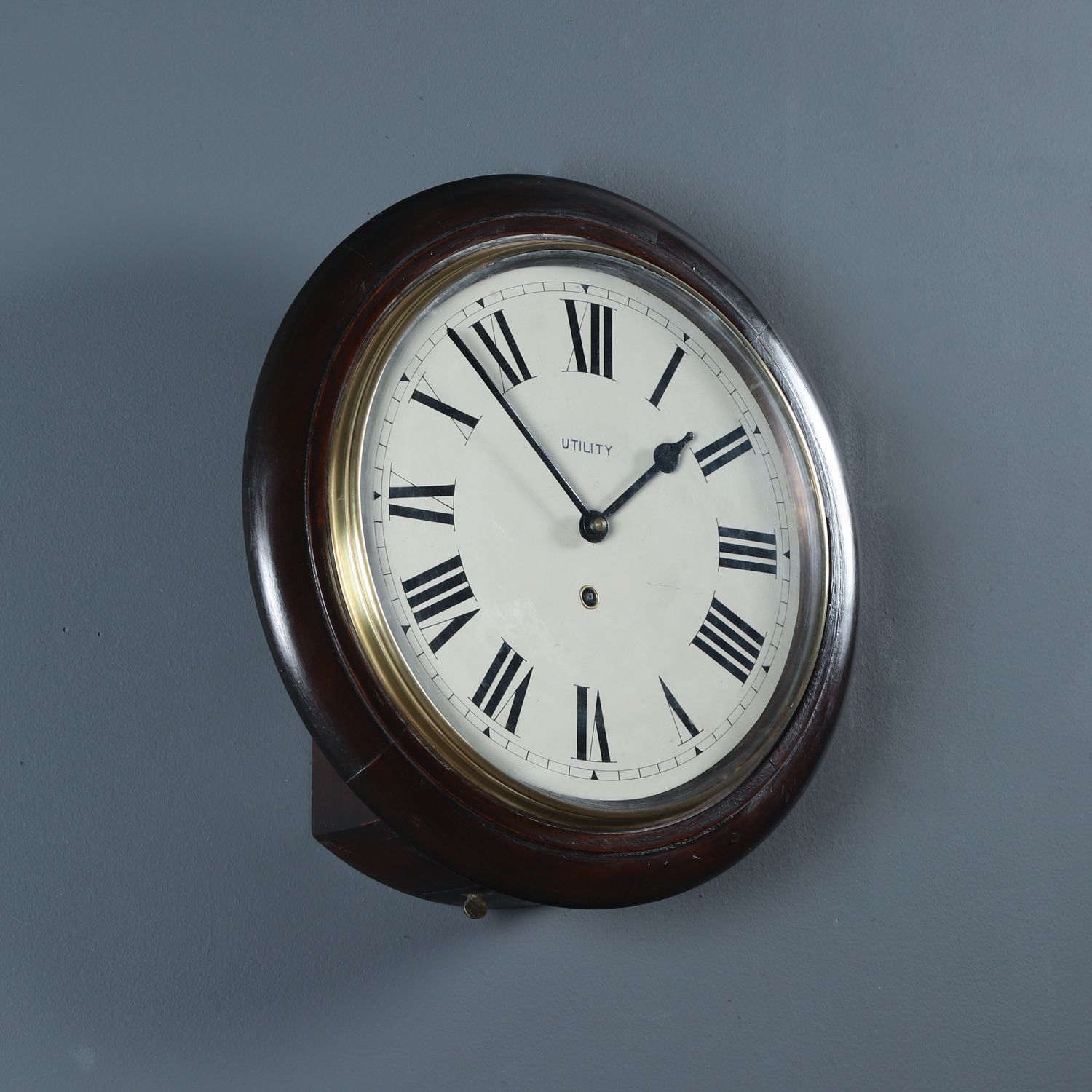 Antique 15½" Mahogany Utility Railway Station / School Round Dial Wall Clock (Timepiece) photo 445.0