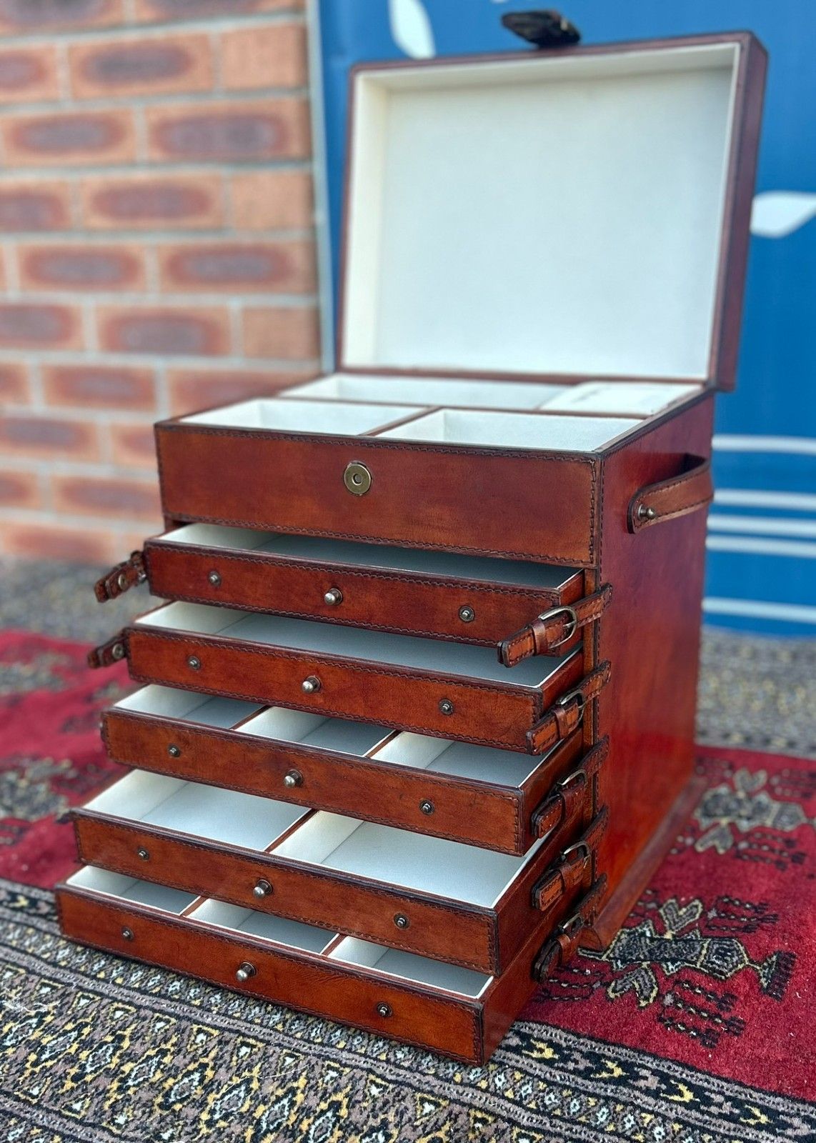 Home Decor Superb Quality Hand Crafted Antique Style Leather Campaign Jewellery Box photo