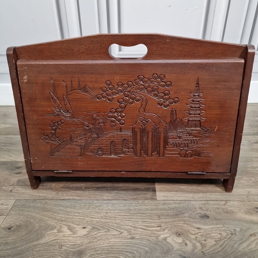 Vintage Magazine Letter Rack Oriental Carved Pagoda Scene Storage Teak Retro photo Home Decor