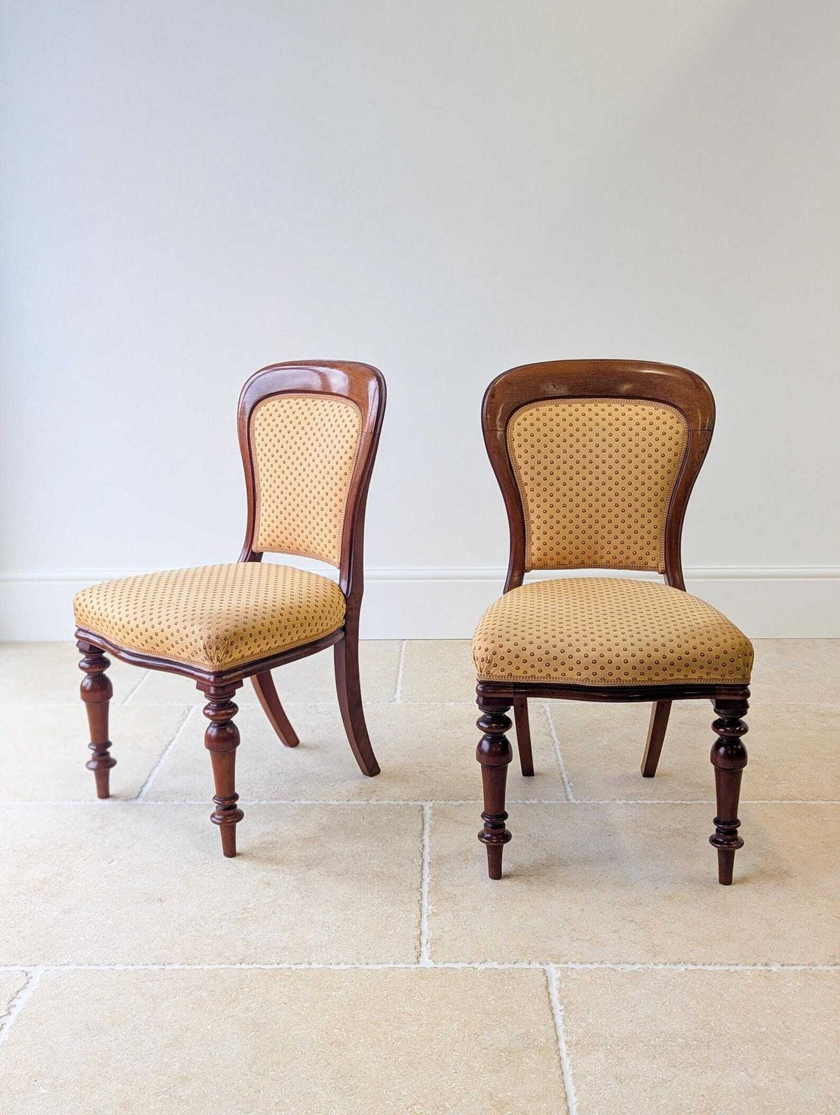 Pair Of Antique Victorian Walnut Side Chairs C.1860 photo 485.0