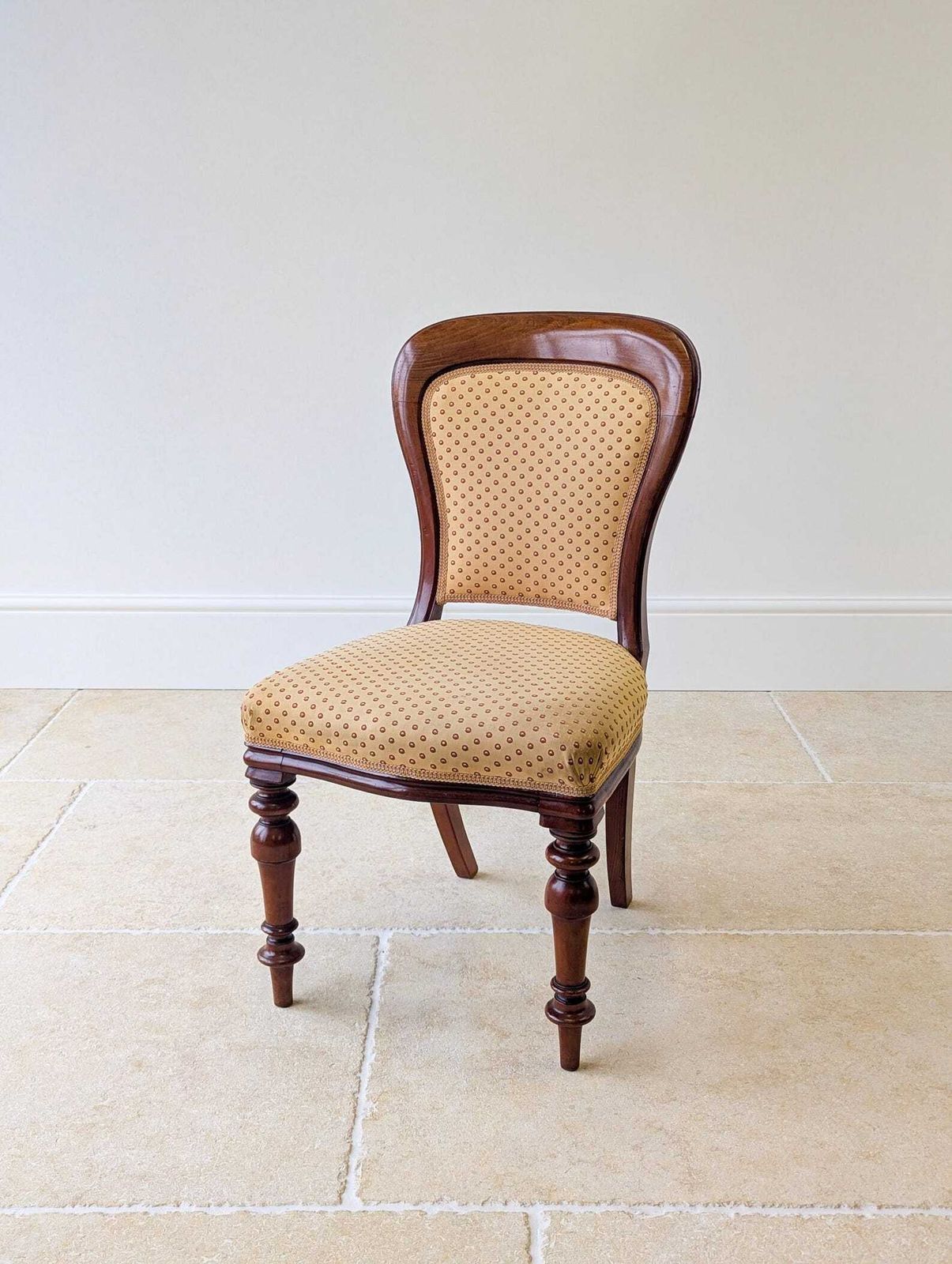 485.0 Pair Of Antique Victorian Walnut Side Chairs C.1860 photo