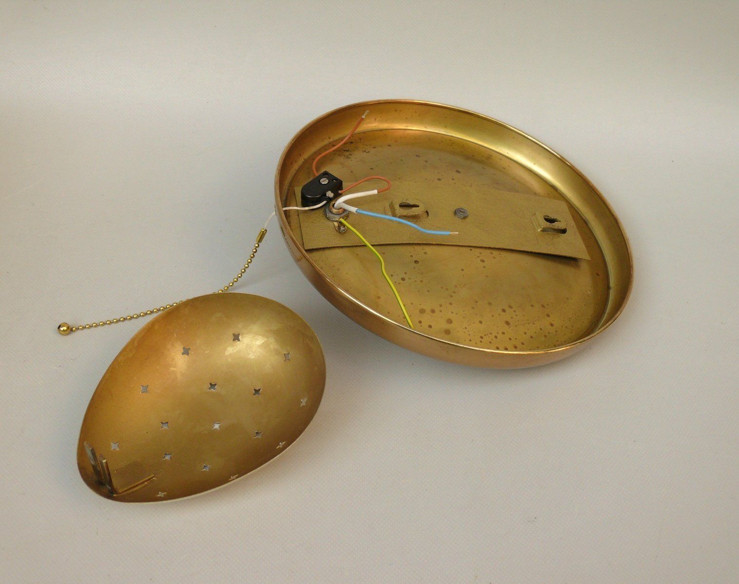 photo for sale Extraordinary Mid Century Brass Wall Lamp With Star Decoration, 1960s