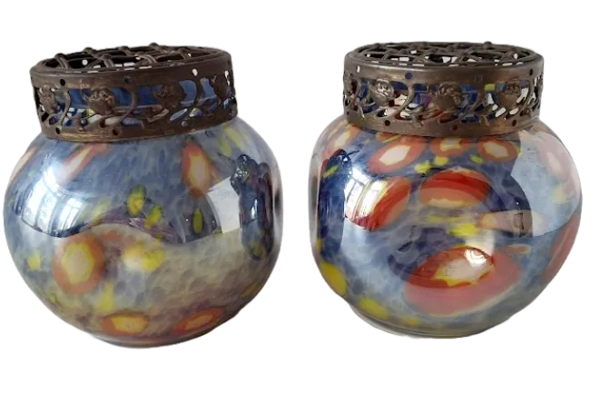 2 Bohemian Pique Fleurs In Splatter Glass, From The Art Déco Period photo furniture