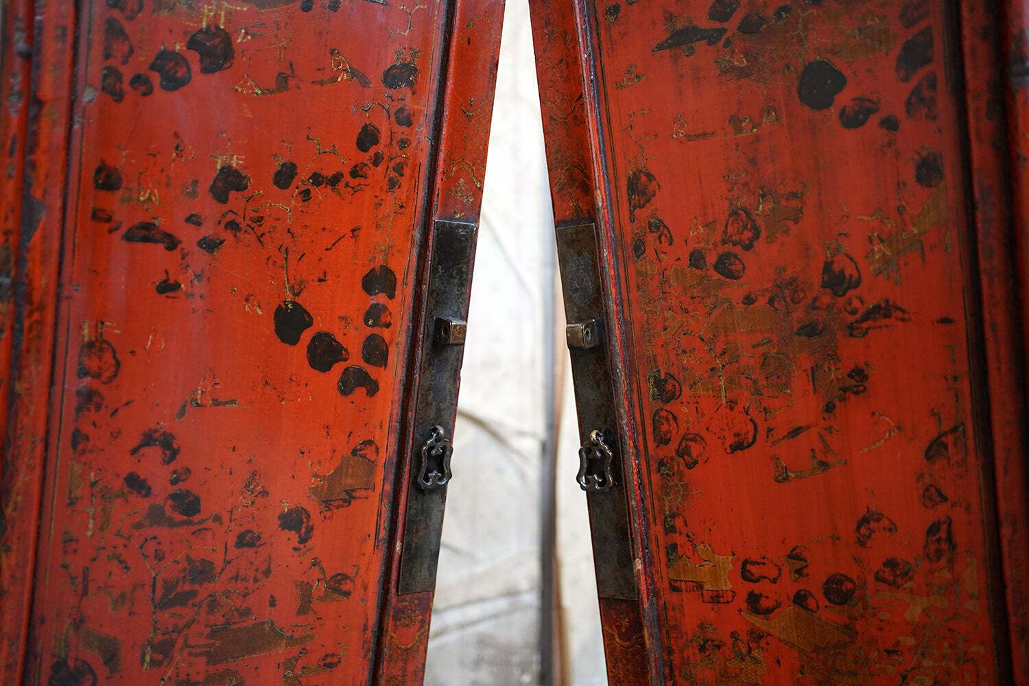 photo furniture A Pair Of Late 19thc Chinese Red Lacquer Chinoiserie Cabinet Doors C.1890