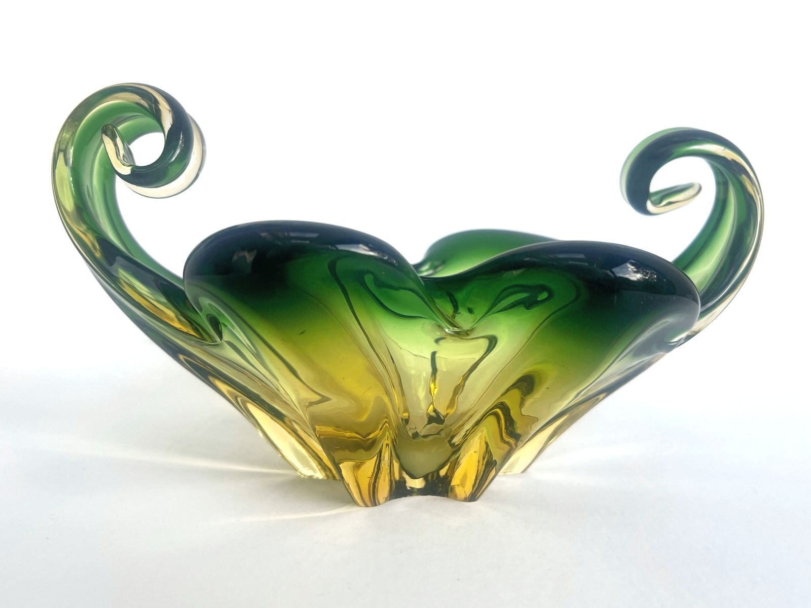 145.0 Vintage Murano Cristallo Venezia Ccc, Green/Gold Sommerso Glass Bowl photo