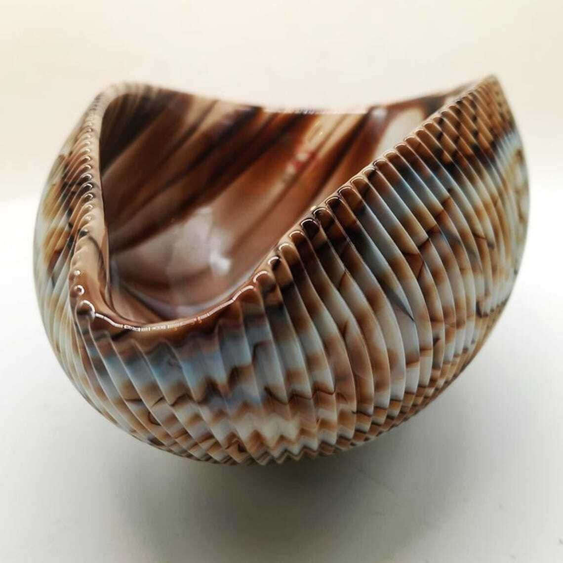 1970s Shell Ashtray   Empty Pocket In Hand Worked Murano Art Glass. Made In Italy. Original Label   18 Cm / 7.08 Inches.