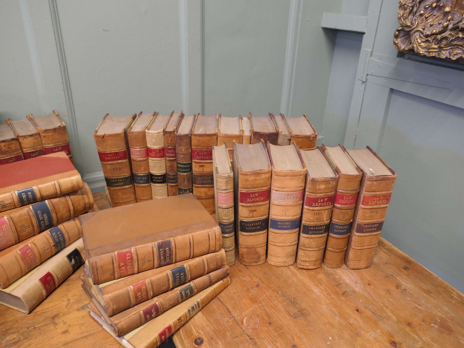 89 Original Leather Bound Law Books From 1890s 1940s This Is A Handsome Set. photo vinterior