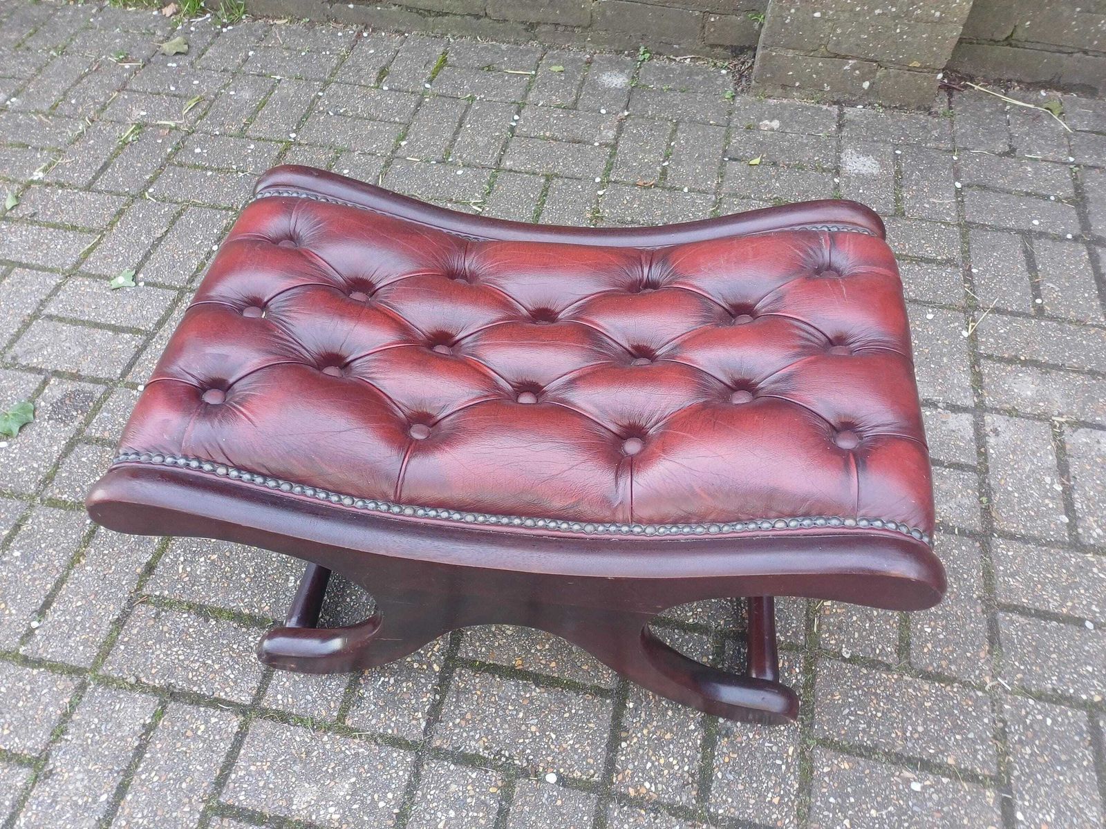 Vintage 1980s Mahogany Style Buttoned Footstool – Red Tufted Upholstery, Brass Stud Detail, Sturdy Repro Classic photo for sale